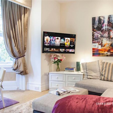 Treetop Suite By Grandeur Property Борнмът Екстериор снимка