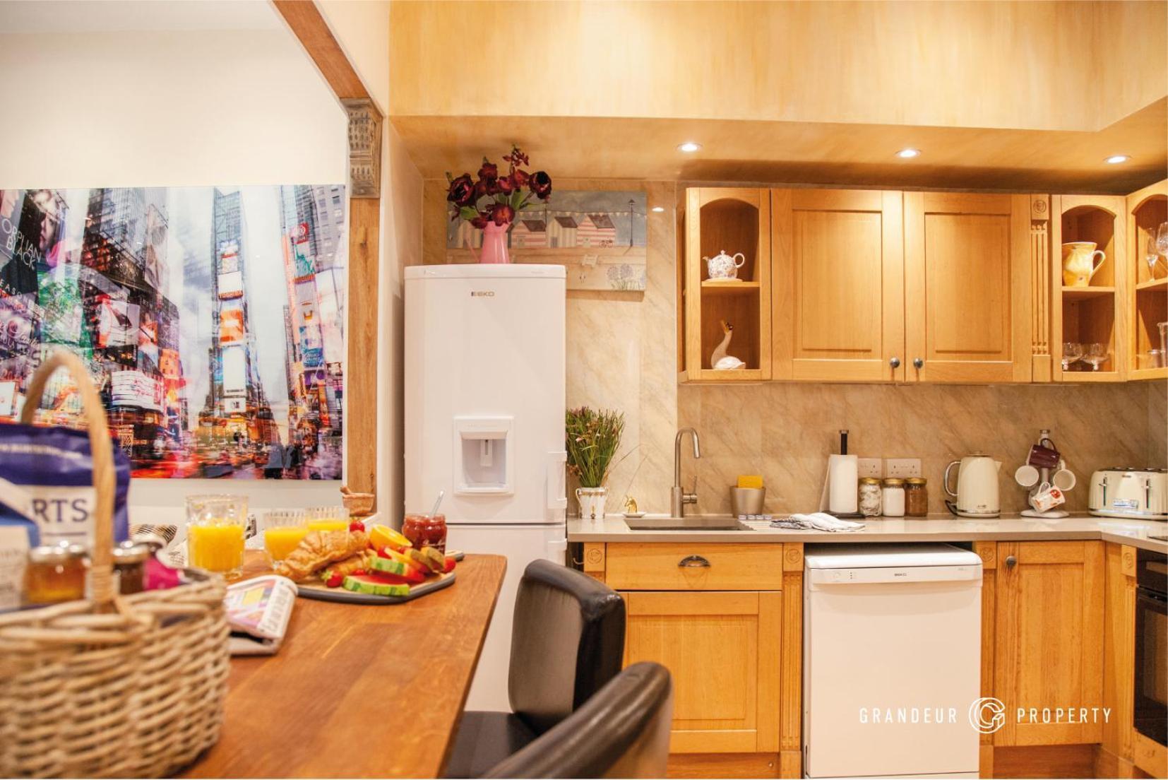 Treetop Suite By Grandeur Property Борнмът Екстериор снимка